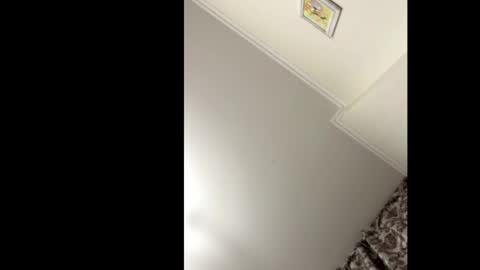 Snapshot of viktoriya_kreyzi chatting on March 30, 10:22 pm viktoriya_kreyzi online show from March 30, 10:22 pm