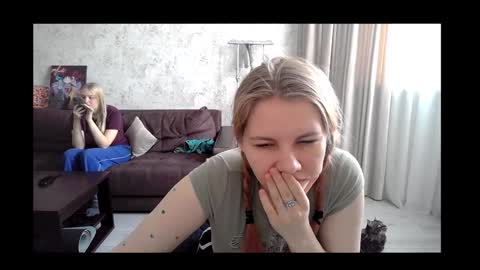 Snapshot of viktorlonsky chatting on February 4, 6:25 am viktorlonsky online show from February 4, 6:25 am