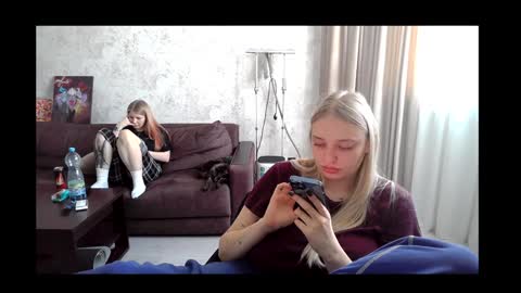 Snapshot of viktorlonsky chatting on February 5, 9:46 am viktorlonsky online show from February 5, 9:46 am