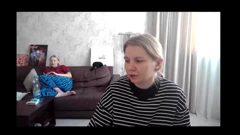 Snapshot of viktorlonsky chatting on February 19, 6:22 am viktorlonsky online show from February 19, 6:22 am