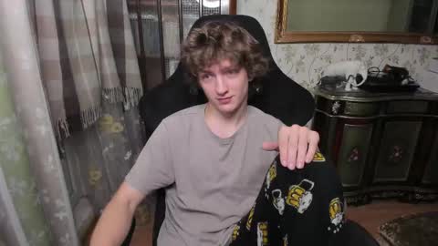 Dimoooooon online show from December 17, 1:33 am