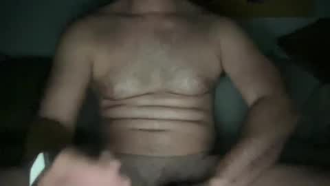 Snapshot of vincee2 chatting on December 18, 10:57 pm vincee2 online show from December 18, 10:57 pm