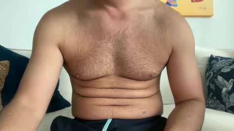 Snapshot of vincee2 chatting on October 25, 2:02 pm vincee2 online show from October 25, 2:02 pm