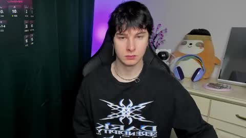 Vincent Strong online show from February 25, 7:51 am