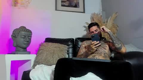 Vincent Sartori online show from March 20, 8:30 am