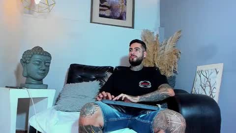 Vincent Sartori online show from March 31, 1:00 pm