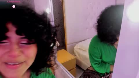 Snapshot of vinksmokee chatting on March 3, 6:47 pm Vin online show from March 3, 6:47 pm