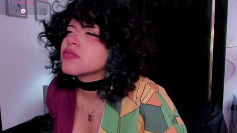 Snapshot of vinksmokee chatting on April 7, 10:31 pm Vin online show from April 7, 10:31 pm