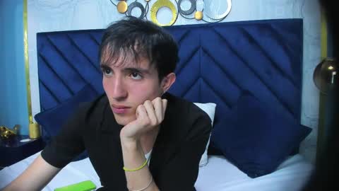 Snapshot of vinniematte chatting on February 7, 4:27 am vinniematte online show from February 7, 4:27 am