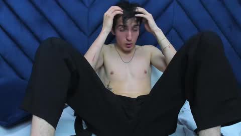 Snapshot of vinniematte chatting on February 26, 5:53 am vinniematte online show from February 26, 5:53 am