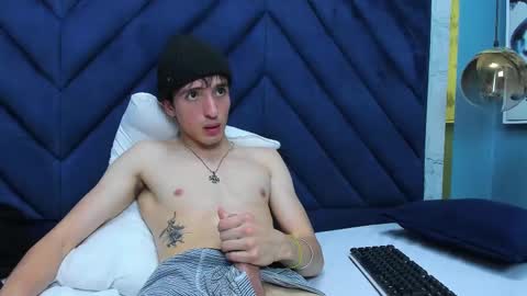 Snapshot of vinniematte chatting on February 26, 8:59 am vinniematte online show from February 26, 8:59 am