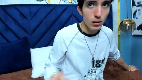 Snapshot of vinniematte chatting on March 12, 2:30 am vinniematte online show from March 12, 2:30 am