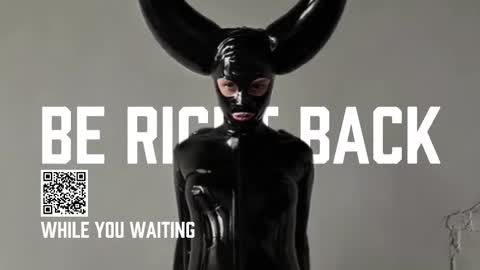 Snapshot of vinylstore chatting on October 10, 4:17 pm Diva Silvia online show from October 10, 4:17 pm