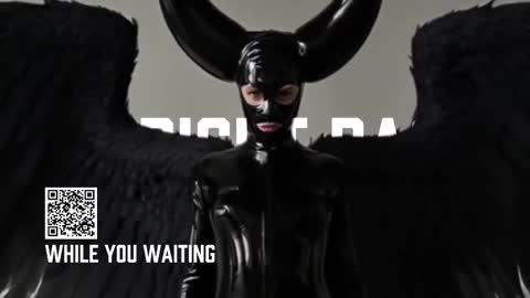 Snapshot of vinylstore chatting on October 18, 6:08 pm Diva Silvia online show from October 18, 6:08 pm