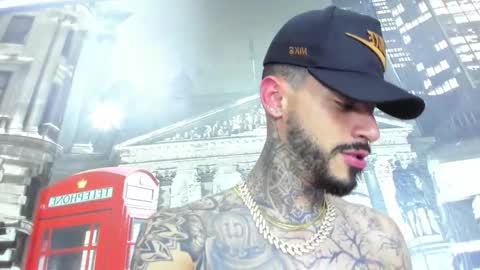 ---Vinzen--- online show from October 18, 5:54 am