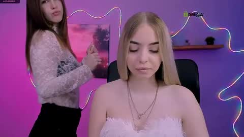 Snapshot of viola_sweet_ chatting on June 1, 8:49 am viola_sweet_ online show from June 1, 8:49 am