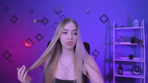 Snapshot of viola_sweet_ chatting on June 5, 8:53 am viola_sweet_ online show from June 5, 8:53 am