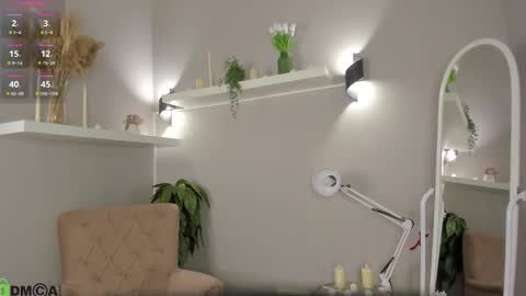 Snapshot of viola_wilson chatting on March 30, 1:17 am Viola online show from March 30, 1:17 am