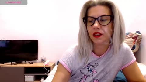 viola online show from September 14, 10:36 am