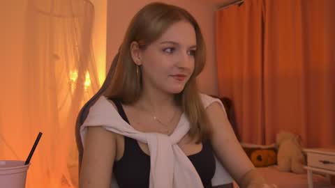 violamore online show from July 3, 6:58 pm