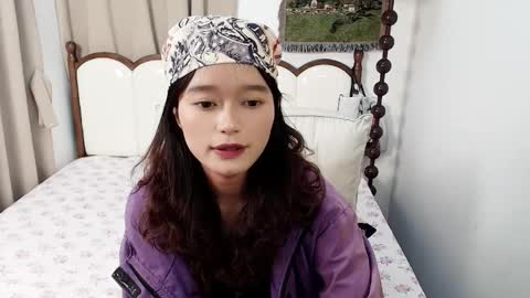 Snapshot of violazona chatting on March 29, 7:19 am Zona online show from March 29, 7:19 am