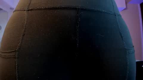 Snapshot of violeet_scott chatting on February 10, 4:47 pm Violett Everyday From 0530 to 1430 Col Time online show from February 10, 4:47 pm