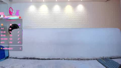 Snapshot of violeet_scott chatting on March 11, 1:56 pm Violett Everyday From 0530 to 1430 Col Time online show from March 11, 1:56 pm