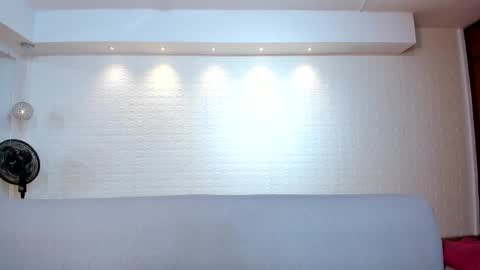 Snapshot of violeet_scott chatting on October 30, 10:38 am Violett Everyday From 0530 to 1430 Col Time online show from October 30, 10:38 am