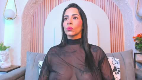 Violette online show from May 28, 12:02 pm