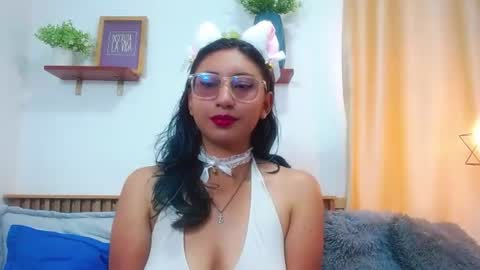V I O L E T  online show from June 30, 2:29 pm