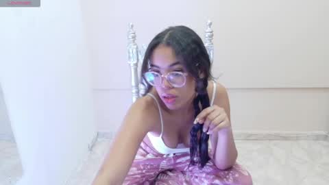 violet_and_dylan online show from February 9, 12:53 pm