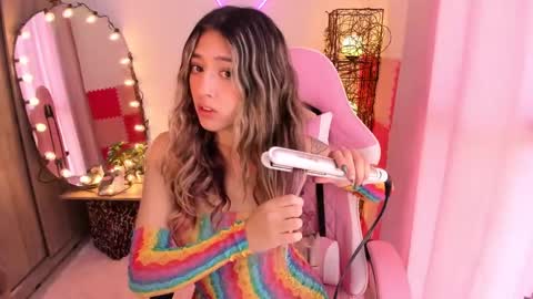 violet online show from January 13, 4:41 pm