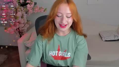 VIOLET online show from August 2, 3:54 pm