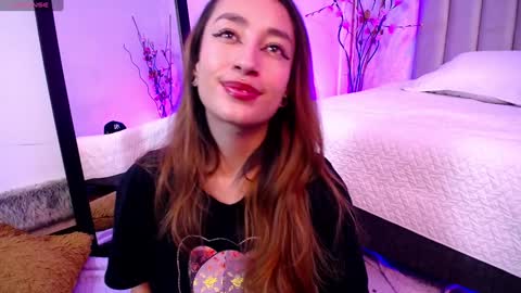 Violet Jones online show from December 22, 2:16 pm