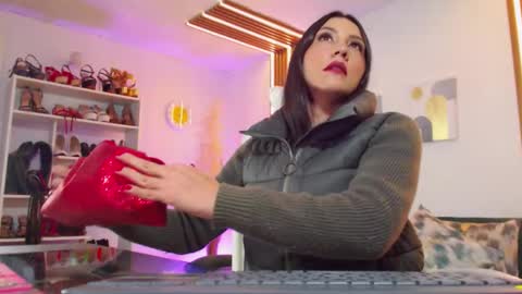 Violet Lii online show from February 4, 11:20 pm