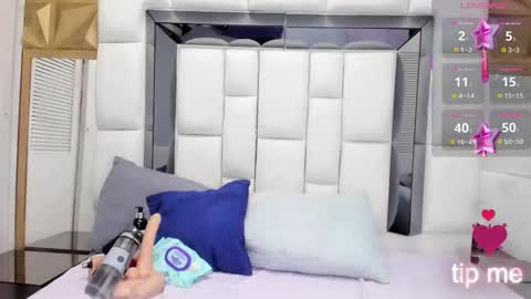 violet_milleer online show from January 16, 7:18 pm