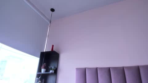 Snapshot of violet_myerrs chatting on November 29, 1:47 pm violet online show from November 29, 1:47 pm