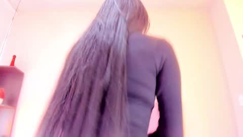 Snapshot of violet_myerrs chatting on December 16, 1:05 pm violet online show from December 16, 1:05 pm