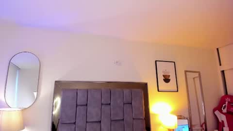 Snapshot of violet_nova1 chatting on June 13, 11:30 am Violet Nova online show from June 13, 11:30 am