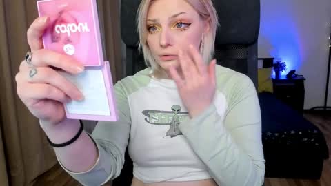 violet_oblivion online show from January 6, 1:09 am