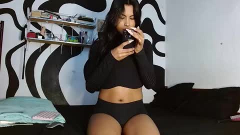 Snapshot of violet_sexhot28 chatting on January 11, 6:46 pm violet_sexhot28 online show from January 11, 6:46 pm