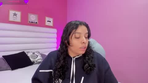 violet_sinclair online show from July 16, 11:27 am