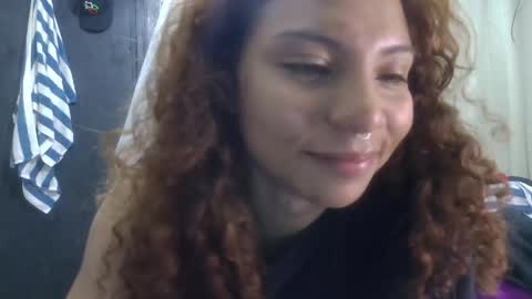 Snapshot of violet_smmithh chatting on May 26, 3:24 am Violet online show from May 26, 3:24 am
