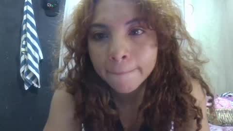 Snapshot of violet_smmithh chatting on June 14, 2:24 am Violet online show from June 14, 2:24 am