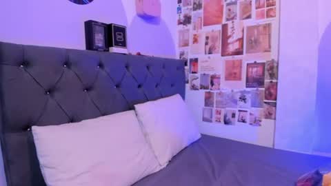 Snapshot of violeta_blaze1 chatting on June 12, 10:03 am Violeta online show from June 12, 10:03 am