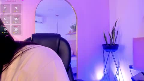 Violeta Candy online show from June 28, 10:10 am