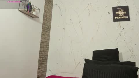 Violet  online show from February 2, 4:11 am