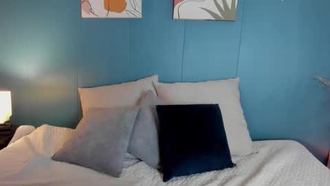 violeta fowler online show from October 2, 3:13 am