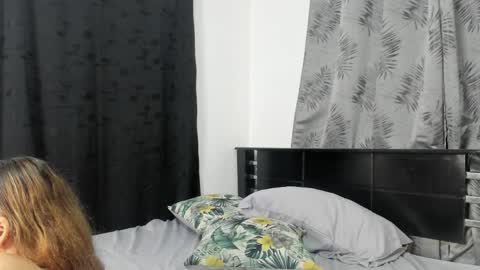 Snapshot of violeta_gracee chatting on March 31, 10:10 pm violeta_gracee online show from March 31, 10:10 pm