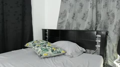 Snapshot of violeta_gracee chatting on April 25, 1:30 am violeta_gracee online show from April 25, 1:30 am